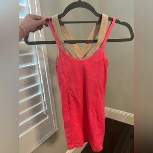 Lulu lemon tank top with shelf bra built in ⭐️